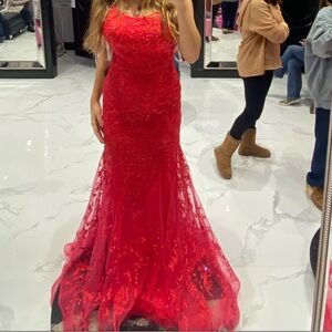 Ellie wilde red prom dress